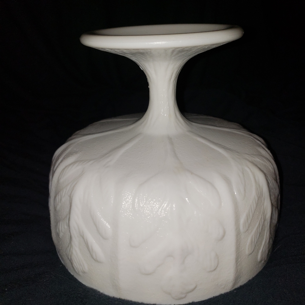 Vintage dish
